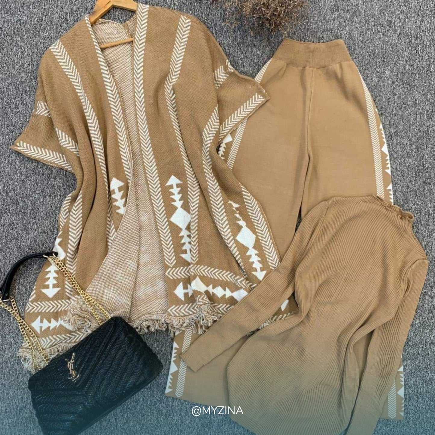 أنسومبل ثلاث قطع صوف